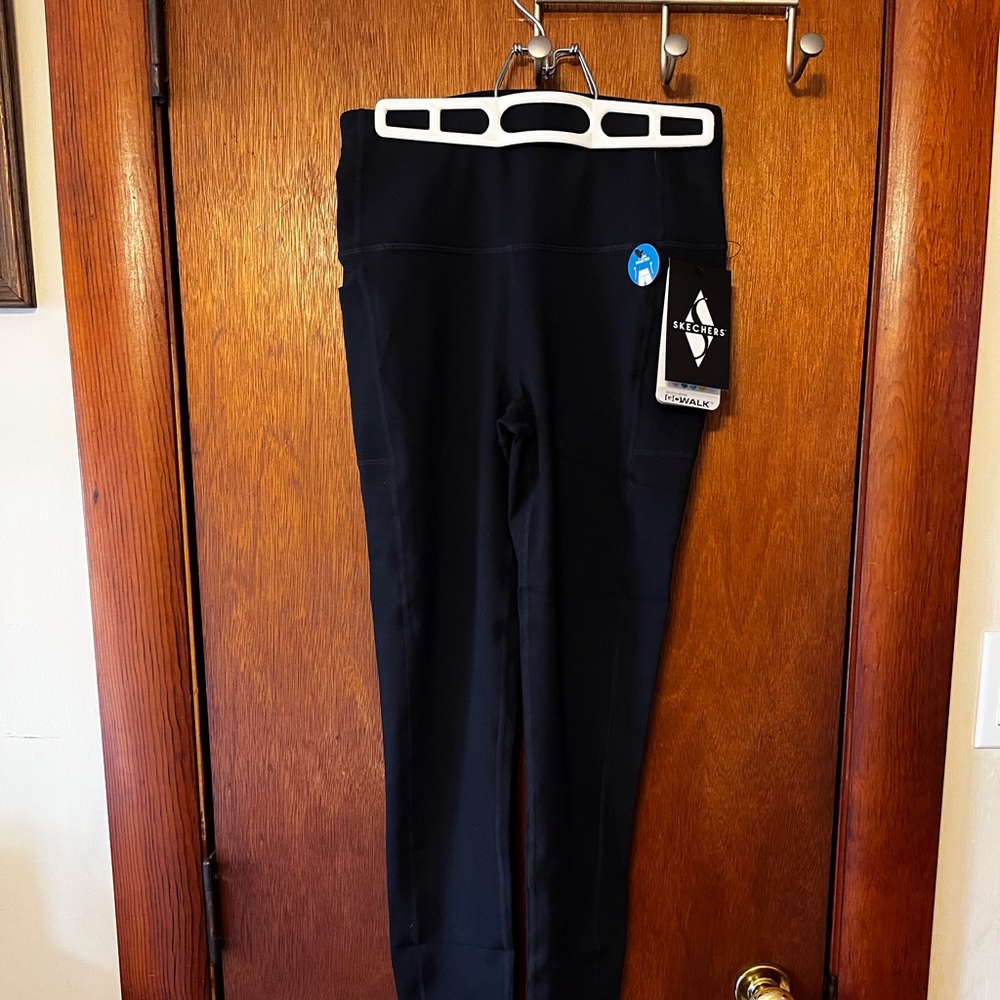 Sketchers go walk leggings size S